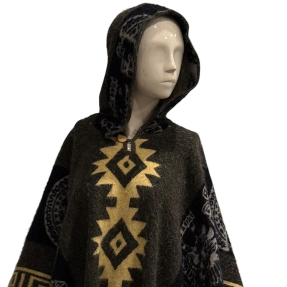 Unisex Andean Aztec Alpaca Blend Hooded Charcoal Multi Fringed Poncho Size OS